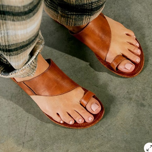 Free People Sant Antoni Slide in The Color Burgundy Size 6 - Picture 3 of 10